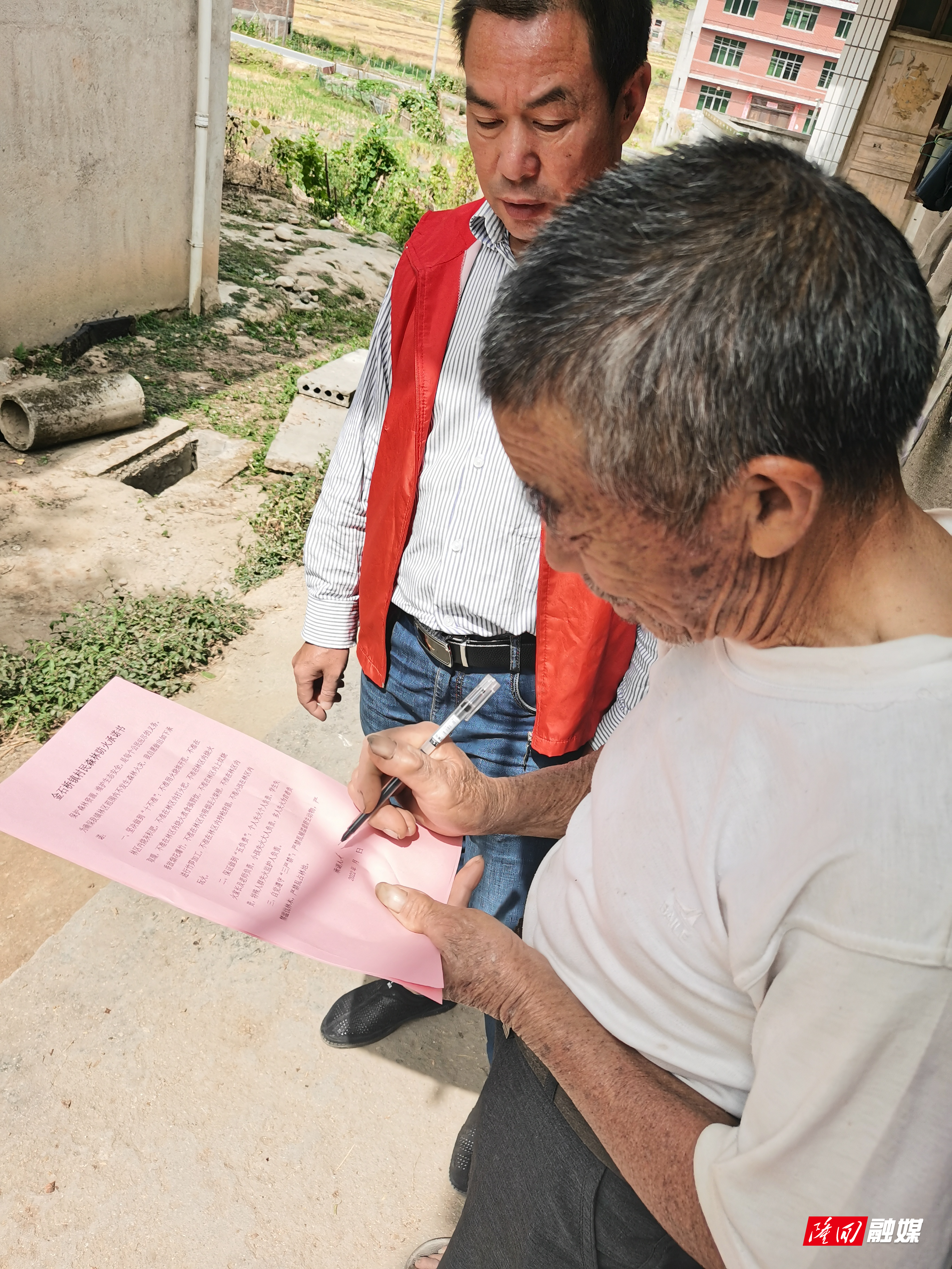 3d97fba66d2721da095ebcd4f94c522.jpg 3d97fba66d2721da095ebcd4f94c522.jpg