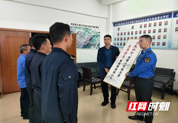 图片32.jpg