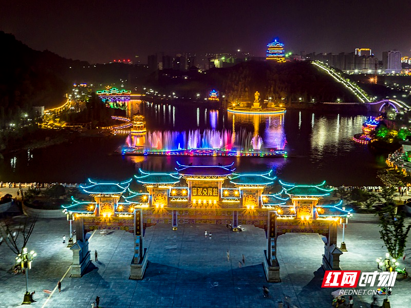 桂阳文化园夜景.jpg