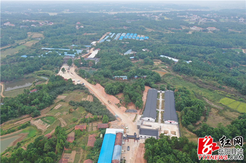 建设中的岳阳王鸽主题公园_副本.jpg