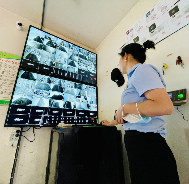 45个防高空抛物监控摄像头全覆盖小区。