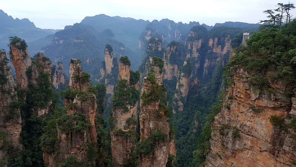 zhangjiajie-4905930_960_720.jpg