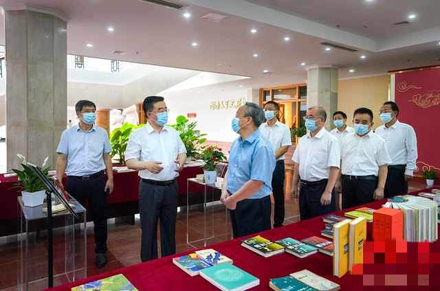 省委书记_副本.jpg