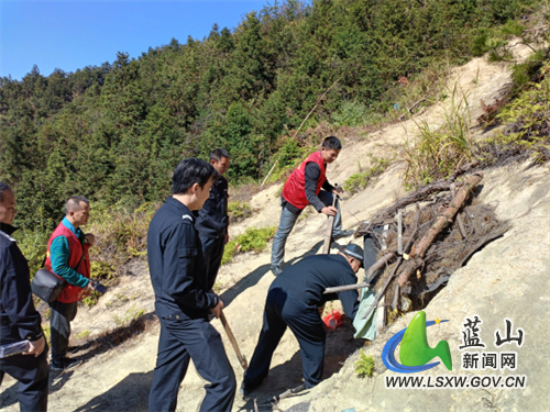 ce832735125b14ebfd43119cfed07c83.jpg ce832735125b14ebfd43119cfed07c83.jpg