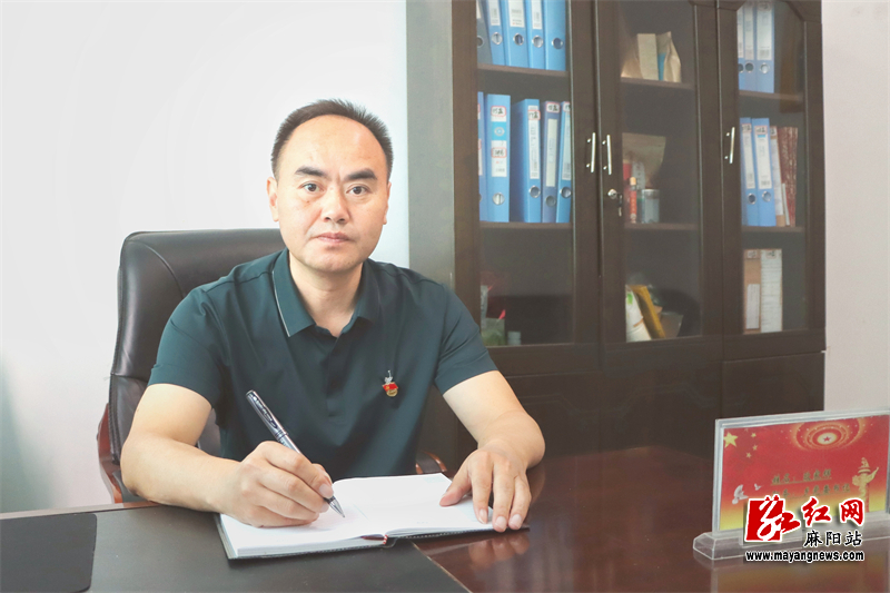 麻阳苗族自治县舒家村乡党委书记 欧家辉.jpg