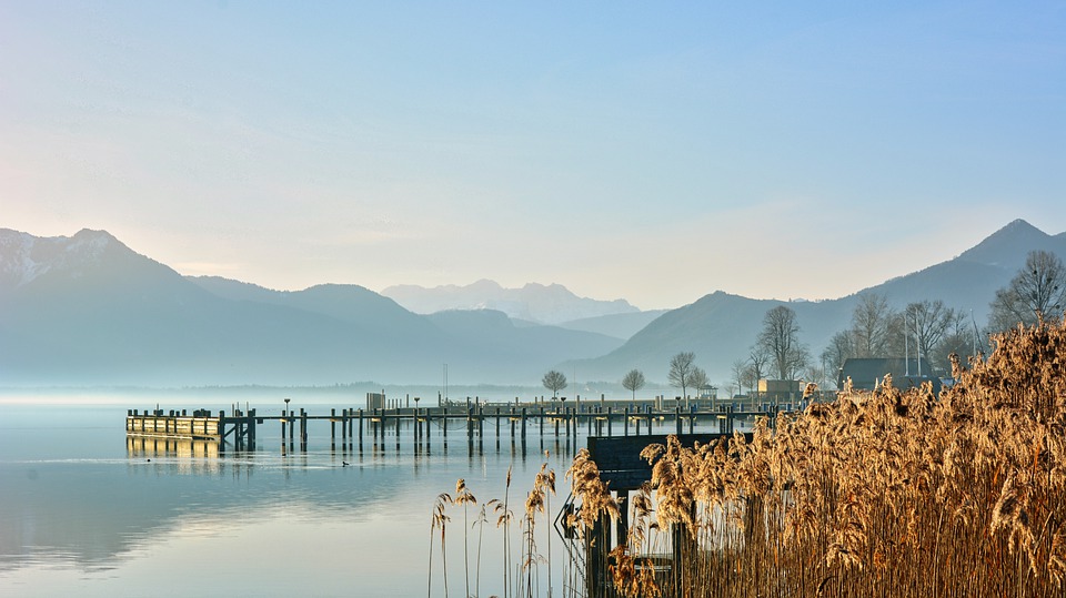 lake-6076779_960_720.jpg