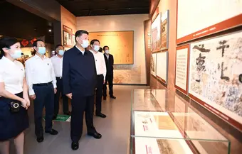 Xi visits revolution-themed exhibition hall in Hunan