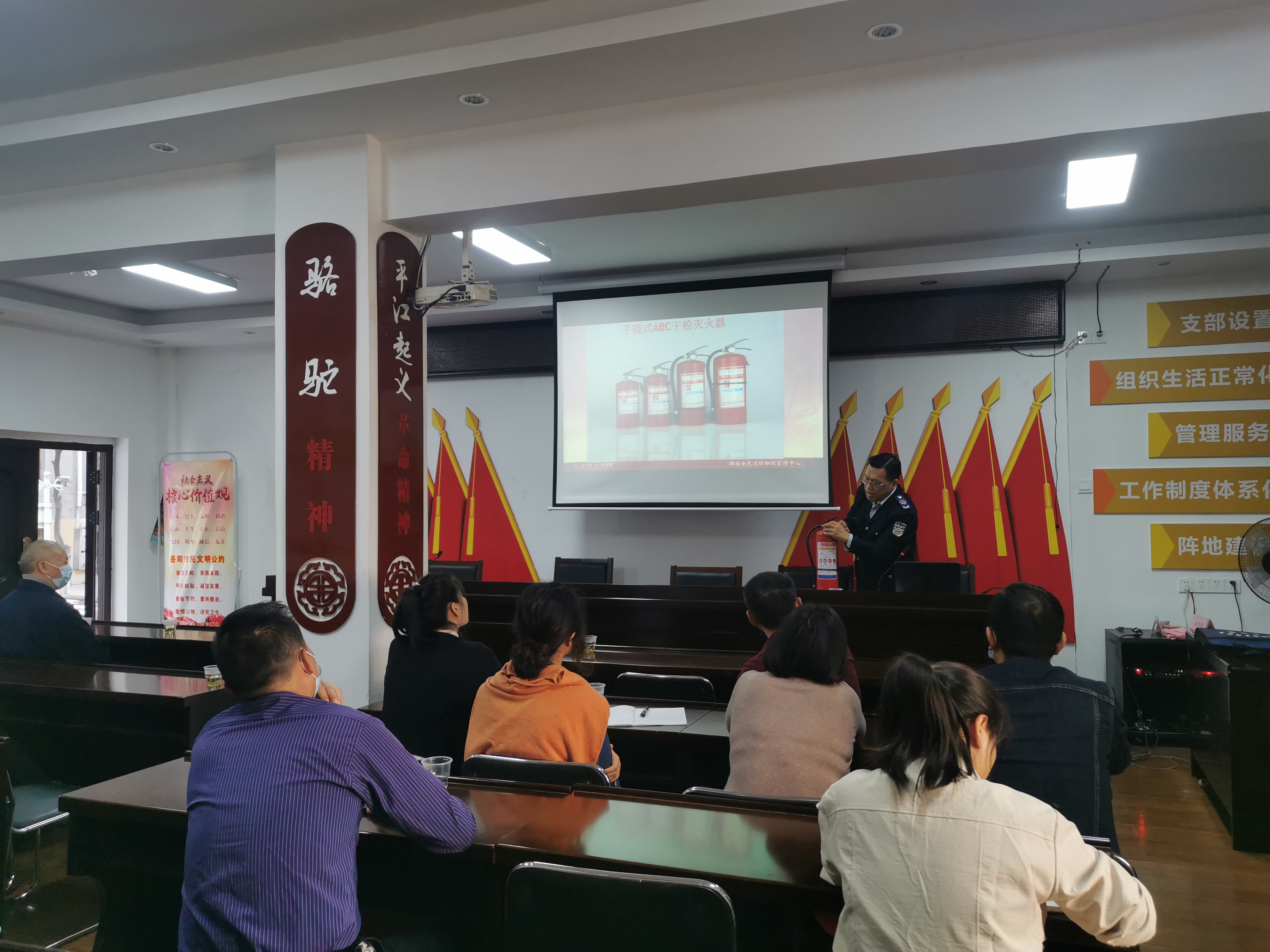 微信图片_20221109160221.jpg 微信图片_20221109160221.jpg