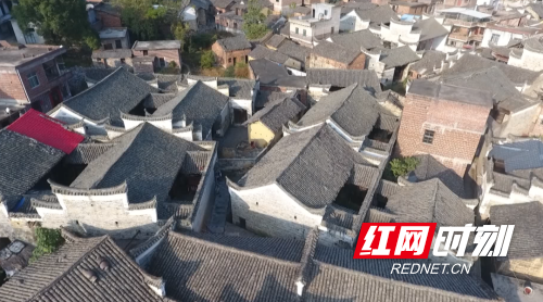 宁远：为17个古村落开展消防“体检”2_副本500.png