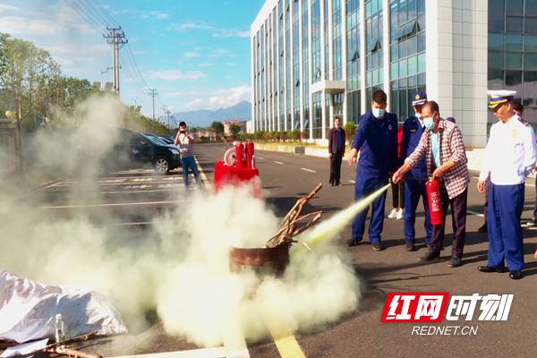 vlcsnap-2022-11-11-17h16m33s403_副本.png