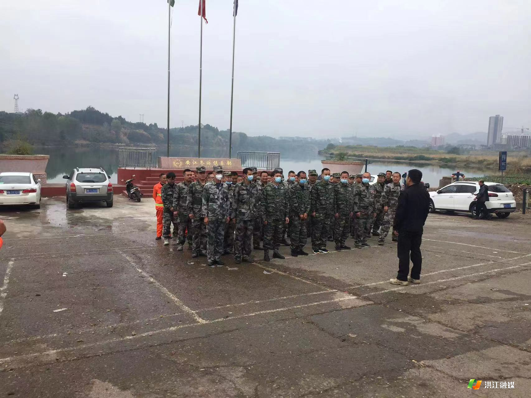 下载 (2).jpg