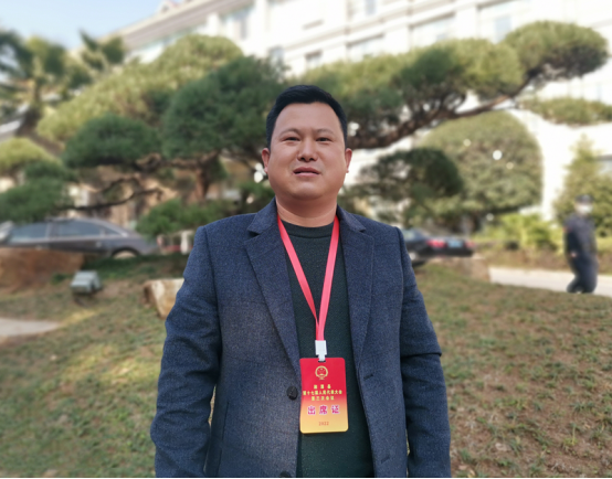 改：【我们的两会】大会胜利闭幕 人大代表满怀新希望踏上新征程(3)(1)133.png
