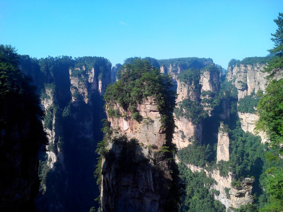 zhangjiajie-439080_960_720.jpg