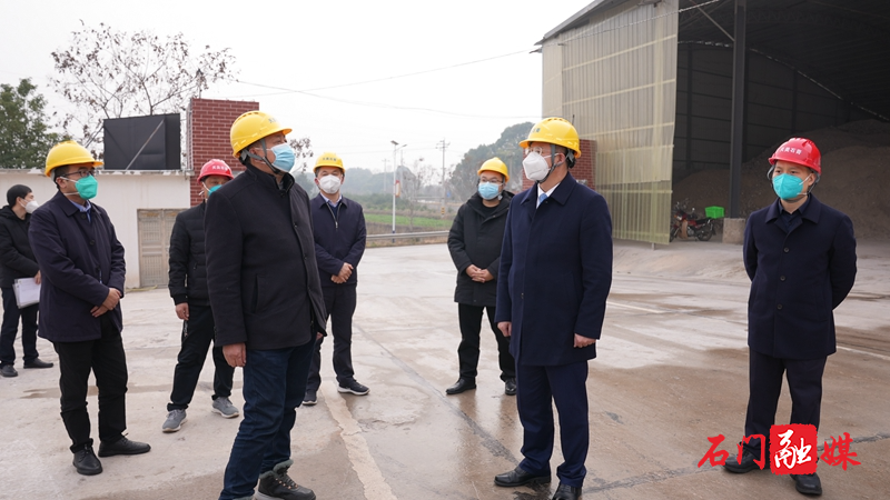 市领导来石督导矿山安全生产工作1.jpg 市领导来石督导矿山安全生产工作1.jpg