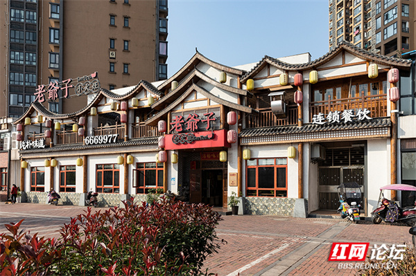 073100tccdtirfare4iftu.jpg 073100tccdtirfare4iftu.jpg