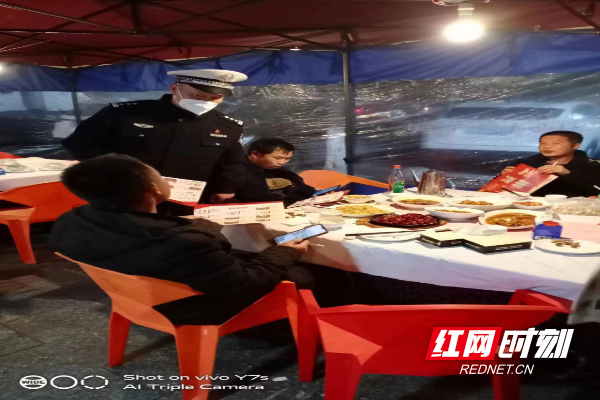 北塔交警：春運交通保安全 交通宣傳在先行_邵陽頭條網