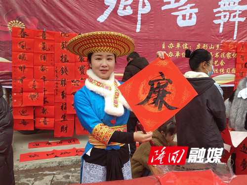 007e781d738169eb4cb104b72d0f23c_副本.jpg
