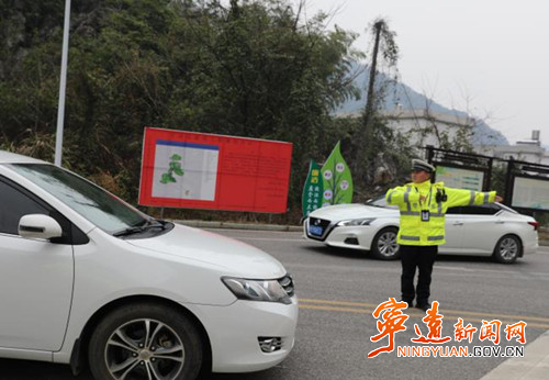 宁远交警“四强化”圆满完成春节假期道路交通安保工作_副本50.jpg