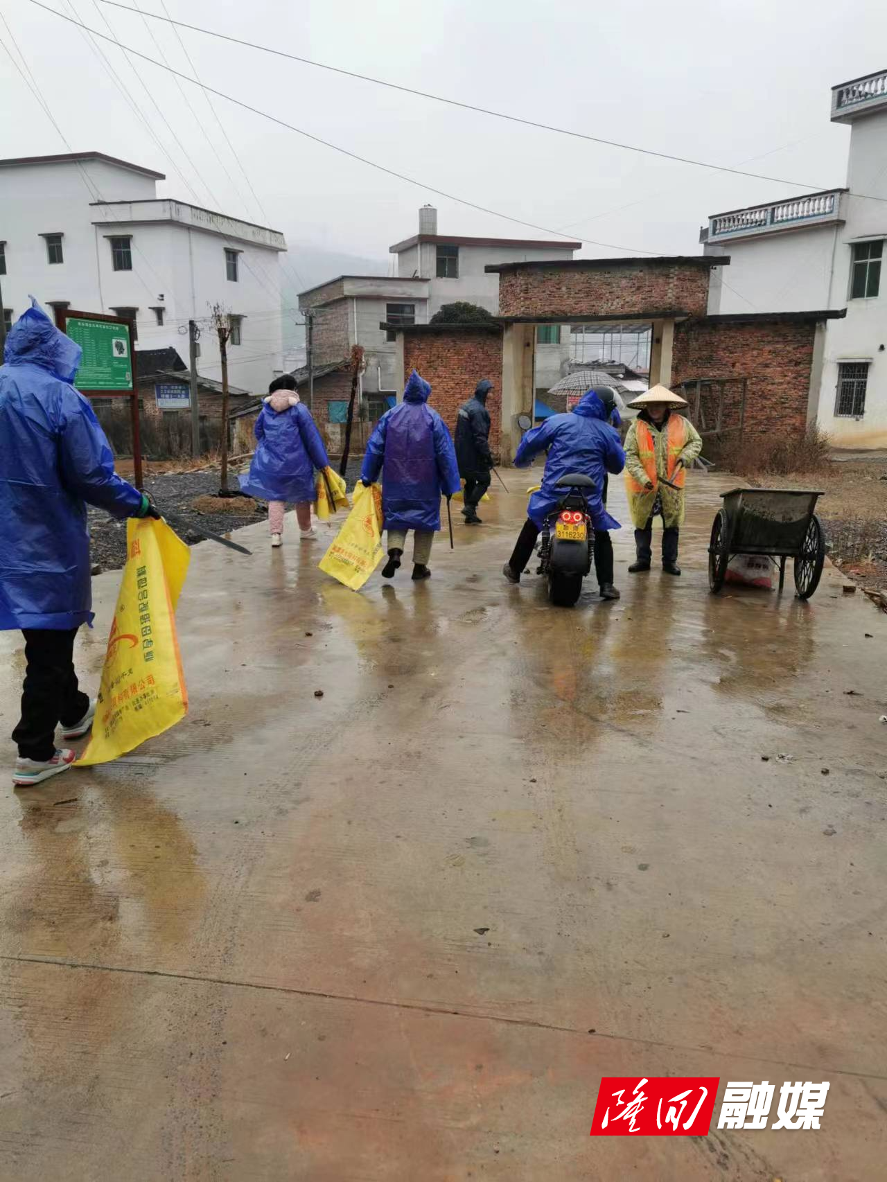 6b1252175bb442d432087c764710125.jpg 6b1252175bb442d432087c764710125.jpg