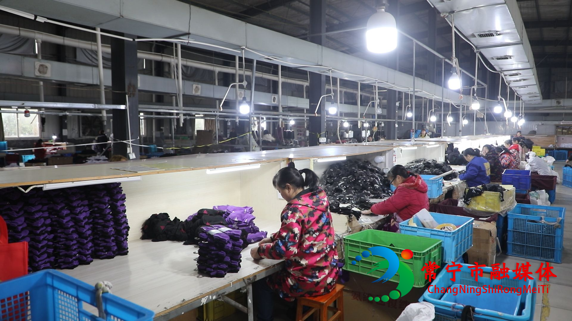 纺织企业生产忙 订单排至今年6月 (1).jpg