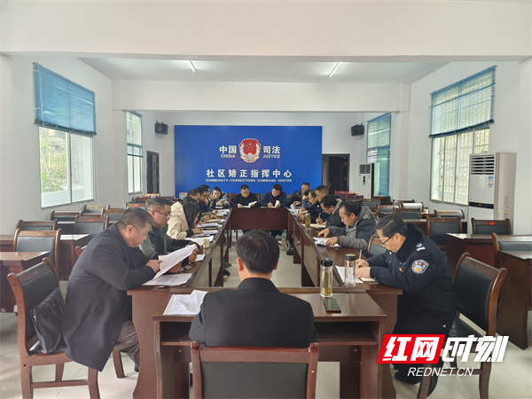 座谈会现场.jpg