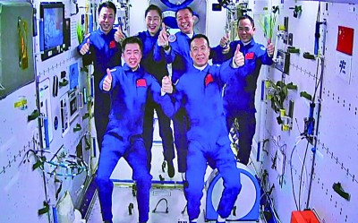 “期待再次出征,飞向更深更远的太空” “期待再次出征,飞向更深更远的太空”