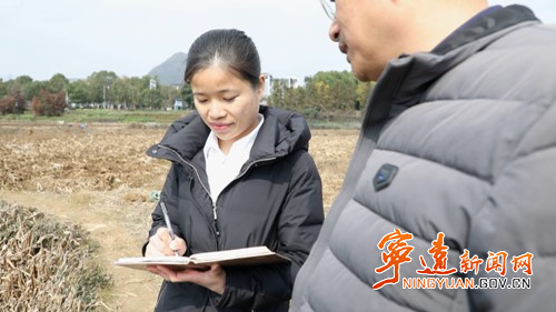 【委员风采】杨丽：创建示范性政协委员工作室 助力经济社会高质量发展2_副本500.jpg