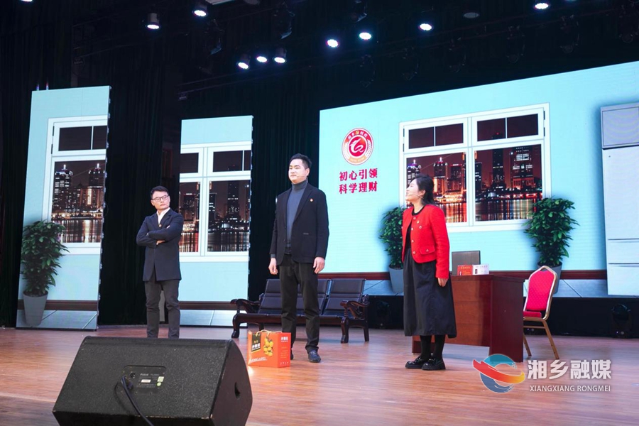 小品《办公室风波》.jpg