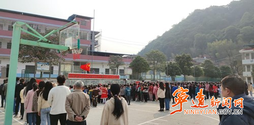 寧遠：堅定不移跟黨走  雷鋒精神我傳承_副本500.jpg