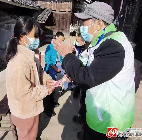 李初容：古稀之年做公益 志愿服务不停歇1