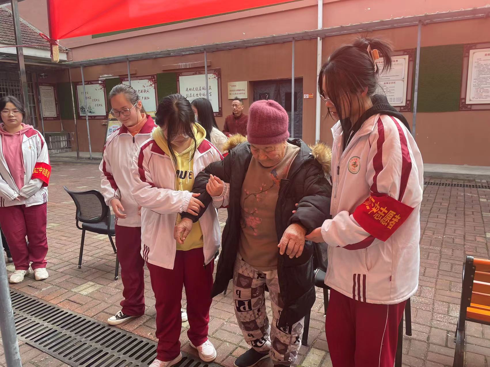 学雷锋.jpg 学雷锋.jpg