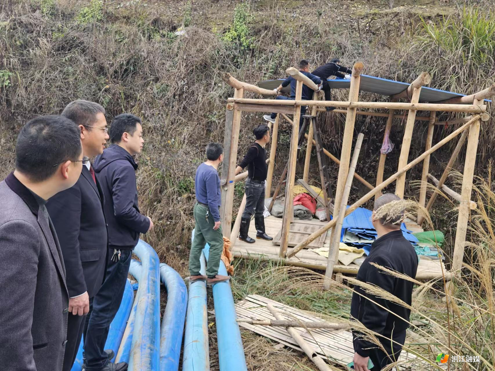 下载 (11).jpg