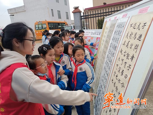 寧遠開展“全民閱讀·書香寧遠”暨“護苗+非遺” 系列活動2_副本500.jpg