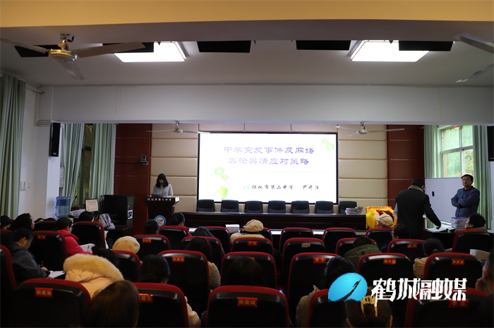 d44a12827db5cb2dfeb1283e4cca3c8.jpg