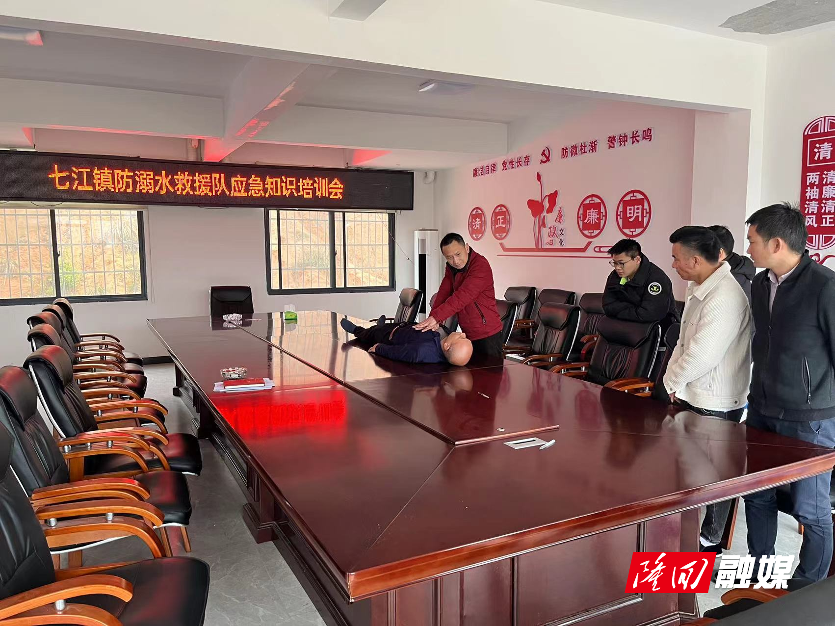 微信图片_20230321114453.jpg 微信图片_20230321114453.jpg