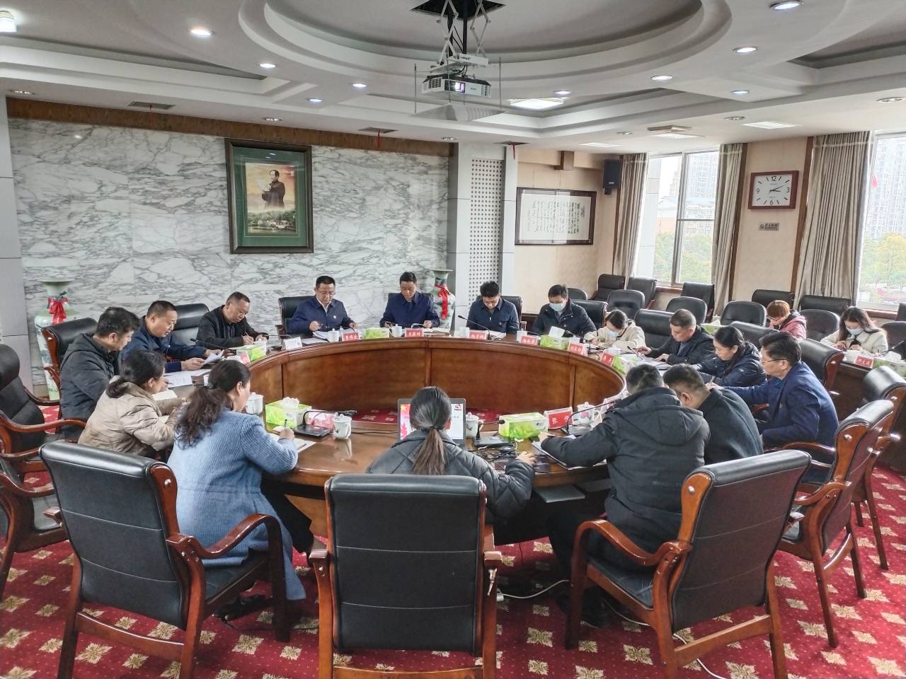3.21曹伟宏参加市委办党支部2022年度组织生活会.jpg