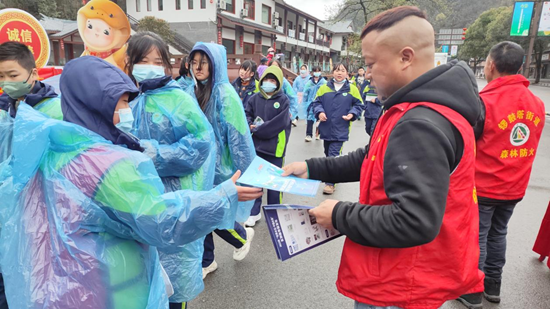 （3.24）鑼鼓塔街道組織開展“世界水日”“中國水周”主題宣傳活動2.png