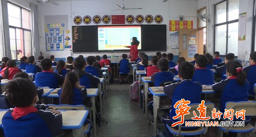 宁远县教育系统开展“全国中小学生安全教育日”主题教育宣传活动_副本500.jpg