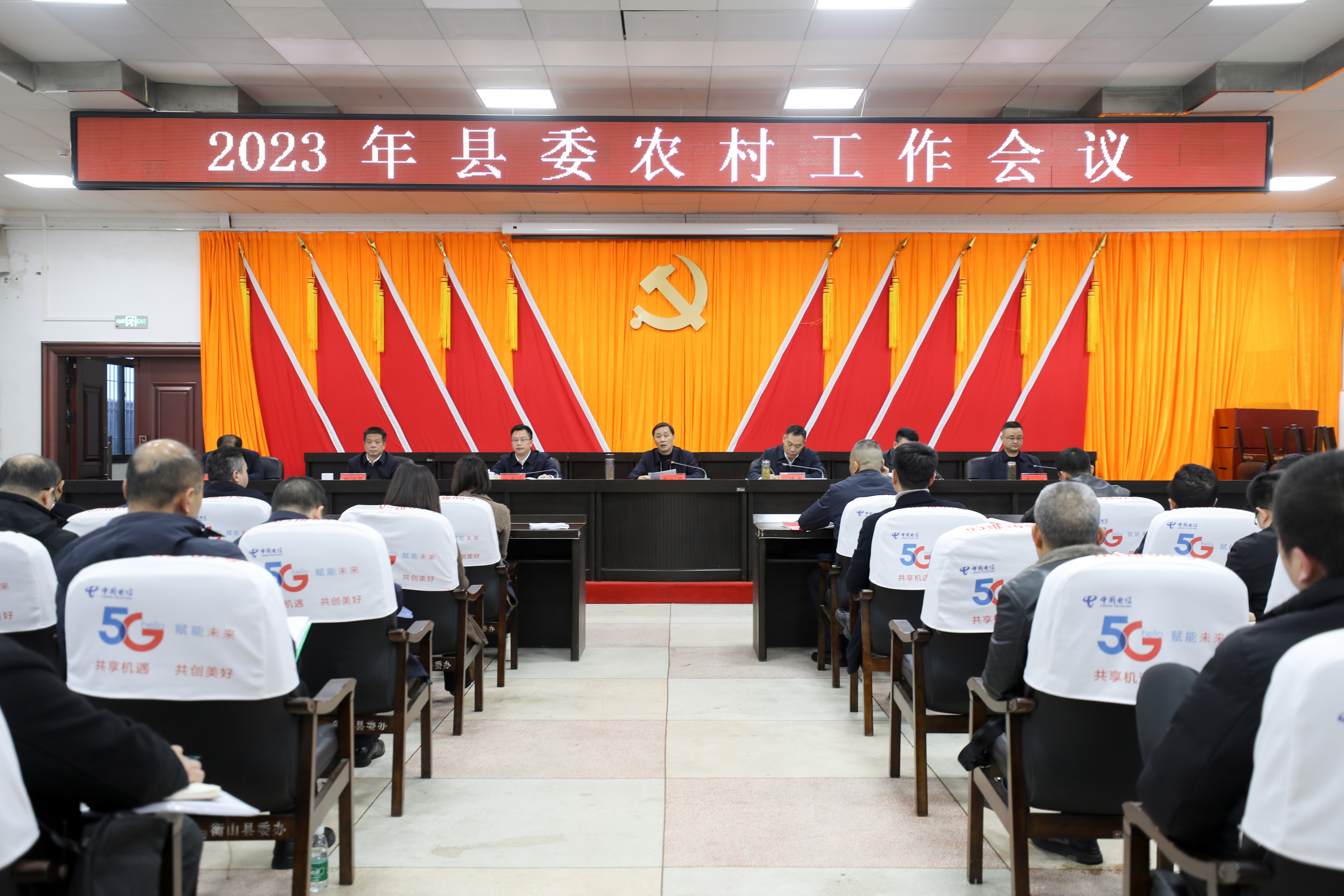 FM2A339524x.jpg