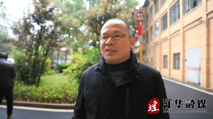 龙1.png