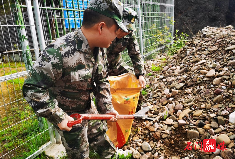 三圣乡：开展防汛应急演练 筑牢生命安全屏障2.jpg
