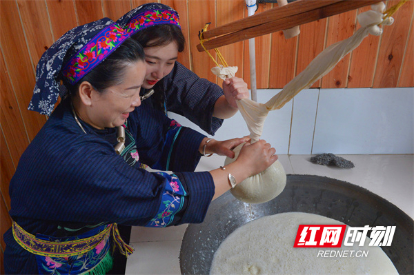 做豆腐_副本.jpg