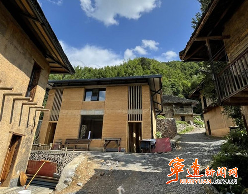 宁远：半山腰的庭院经济开出“致富花”2_副本_副本500.jpg