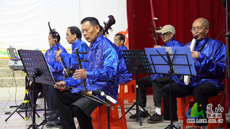 蓝、道两县老年大学举办联谊文艺演出1.jpg