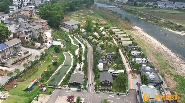 02.jpg