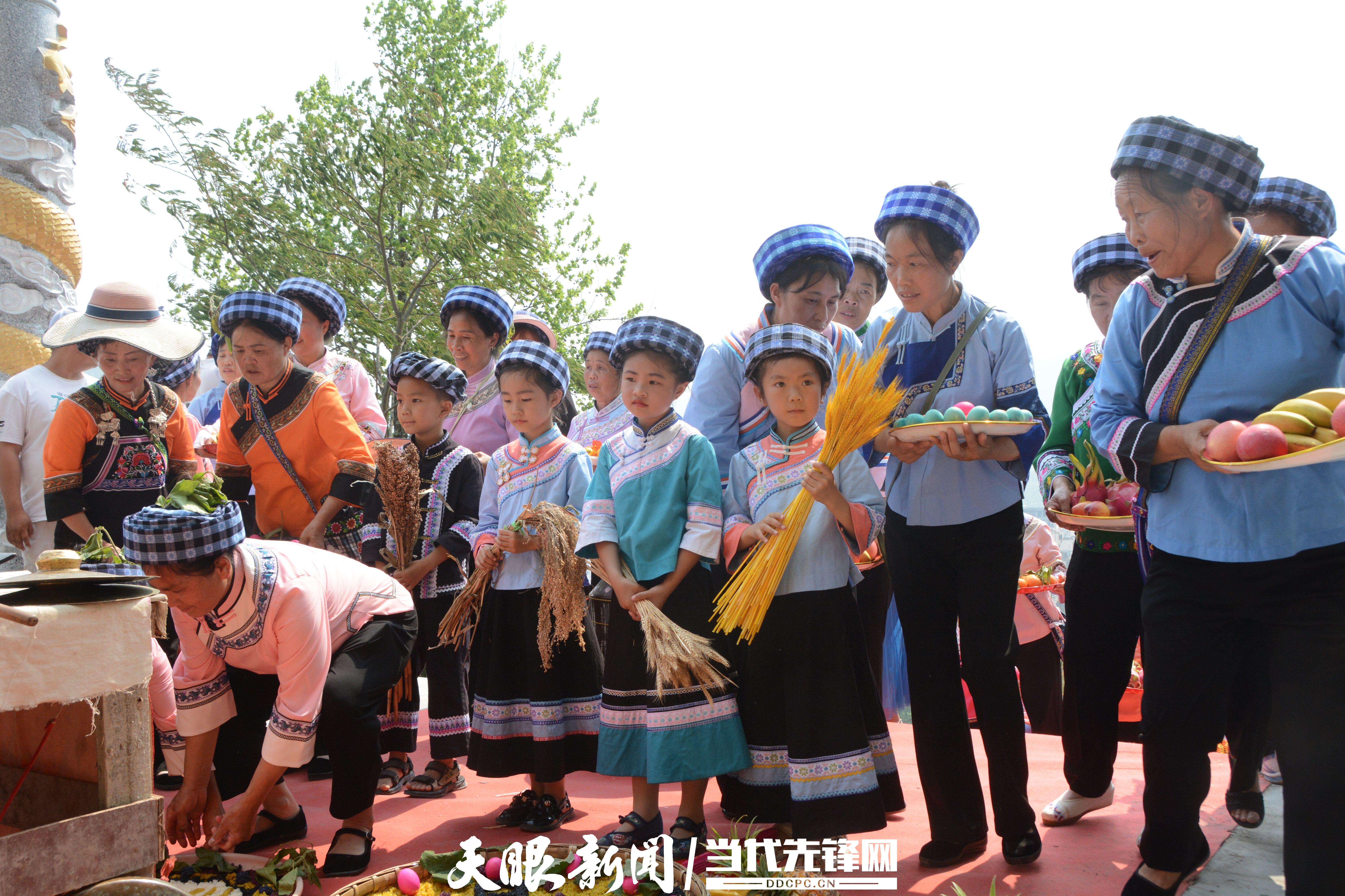 感恩祭祀仪式（杨恒摄）.jpg