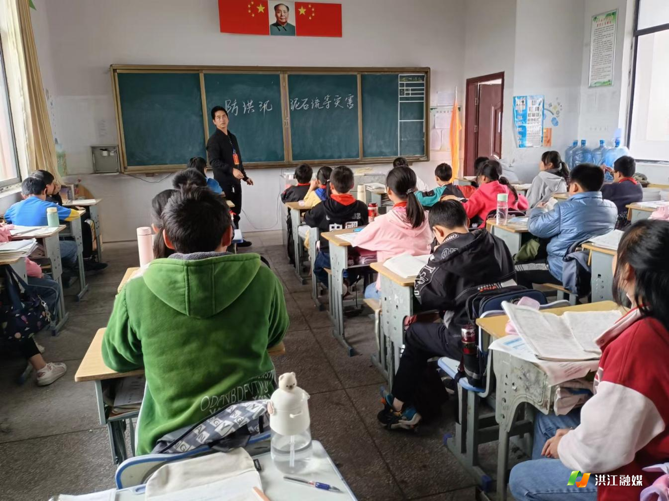 下载 (1).jpg