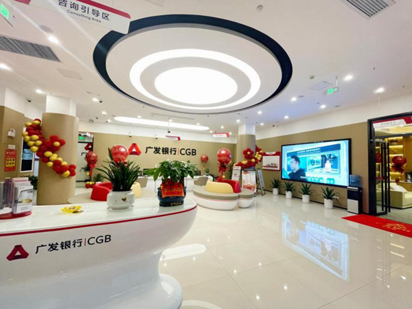 01.梅赛德斯-奔驰携旗下全品牌6款上市车型登陆2022成都国际车展_副本.jpg