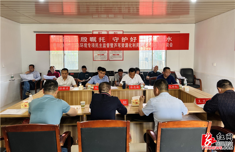 座谈会 (2)_副本.jpg