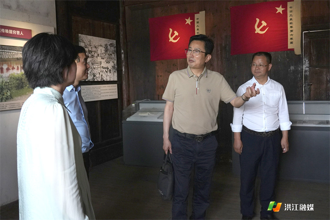 郑-2.jpg